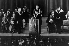 Photograph of the platform party during the formal installation of Gordon Wragg