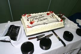 Cake served at Lakeshore Library opening : [photograph]
