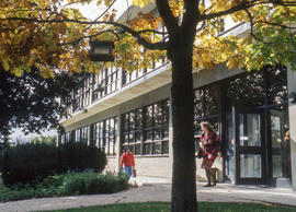Photograph of Building A at Lakeshore campus