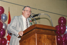Photograph of Ross Richardson speaking at the President's Breakfast