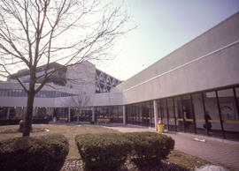 Photograph of Buildings D and E at North campus