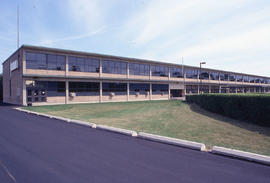 Photograph of Lakeshore Campus building "A"