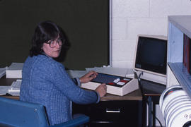 Photograph of computer programmer Kristine Robbins