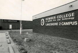 Photograph of the Lakeshore 2 Campus Building