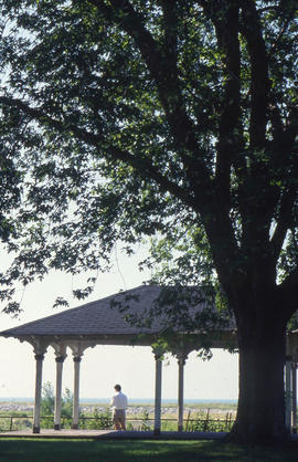 Photograph of the gazebo near the Humber Lakeshore Campus
