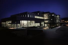 Lakeshore Learning Commons : [photograph]