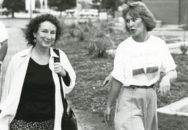 Photograph of Margaret Atwood and Charlotte Empey at a writing workshop