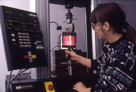 Photograph of a viewer for tensile strength sampling