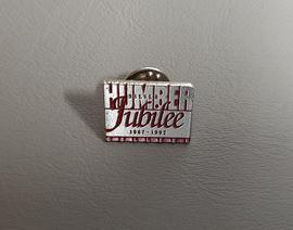 Humber College Silver Jubilee pin : [object]
