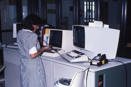 Photograph of computer operator Roseanne Bondi in the computer room