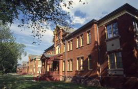 Photograph of Lakeshore cottages